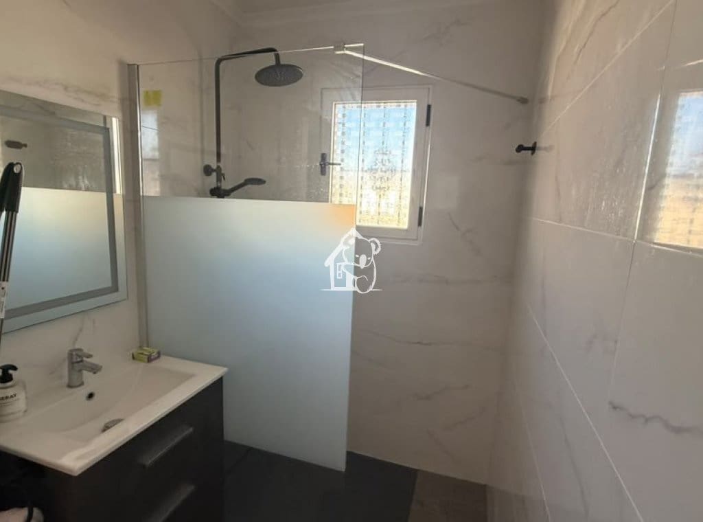 3 slaapkamer Huis te huur in Orihuela met zwembad garage - € 1.200 (Ref: 10179704)