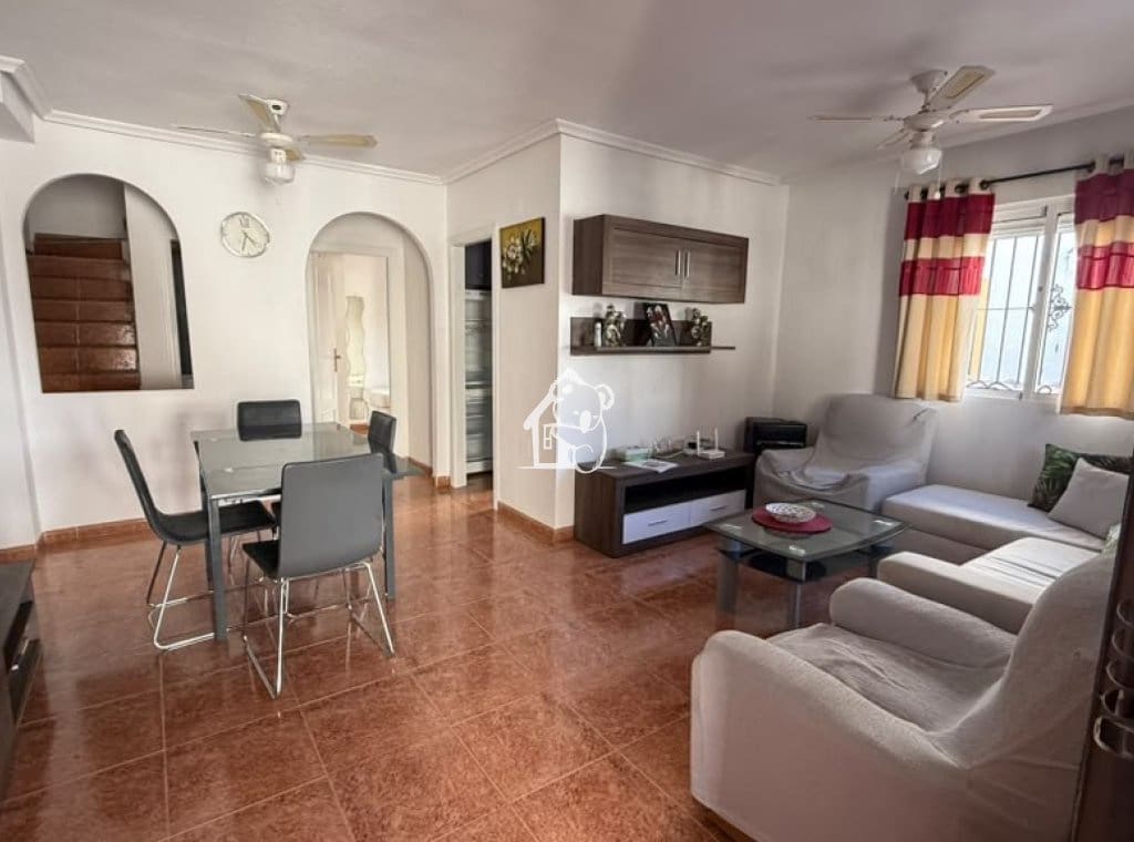 3 slaapkamer Huis te huur in Orihuela met zwembad garage - € 1.200 (Ref: 10179704)