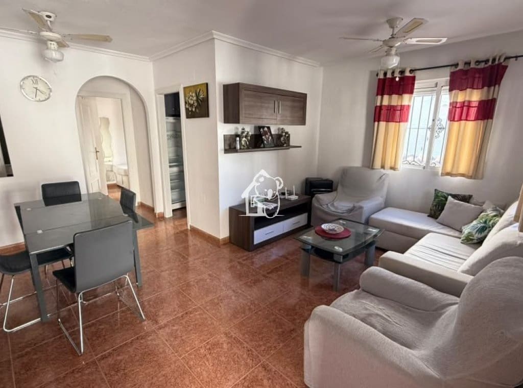 3 slaapkamer Huis te huur in Orihuela met zwembad garage - € 1.200 (Ref: 10179704)