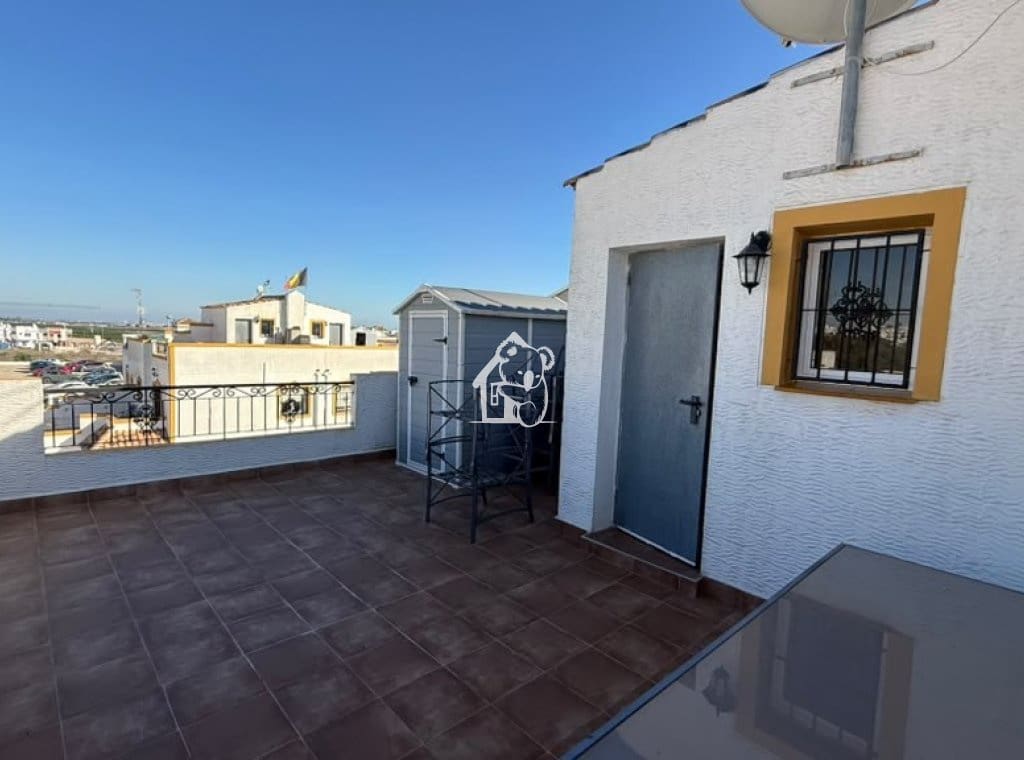 3 slaapkamer Huis te huur in Orihuela met zwembad garage - € 1.200 (Ref: 10179704)
