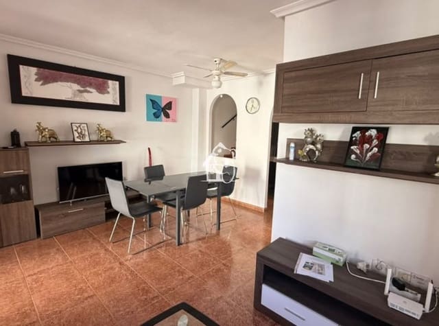 3 slaapkamer Huis te huur in Desamparados - Hurchillo - Torremendo, Orihuela met zwembad garage - € 1.200 (Ref: 10179704)
