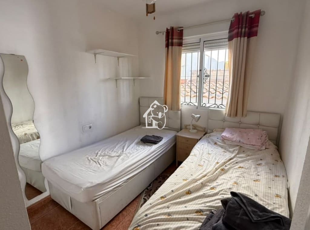 3 slaapkamer Huis te huur in Orihuela met zwembad garage - € 1.200 (Ref: 10179704)