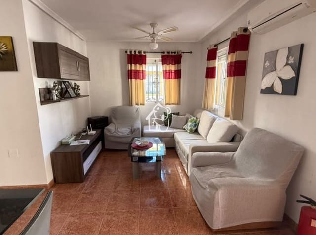 3 slaapkamer Huis te huur in Desamparados - Hurchillo - Torremendo, Orihuela met zwembad garage - € 1.200 (Ref: 10179704)