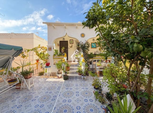 2 soveværelse Byhus til salg i San Miguel de Salinas - € 225.000 (Ref: 10182322)