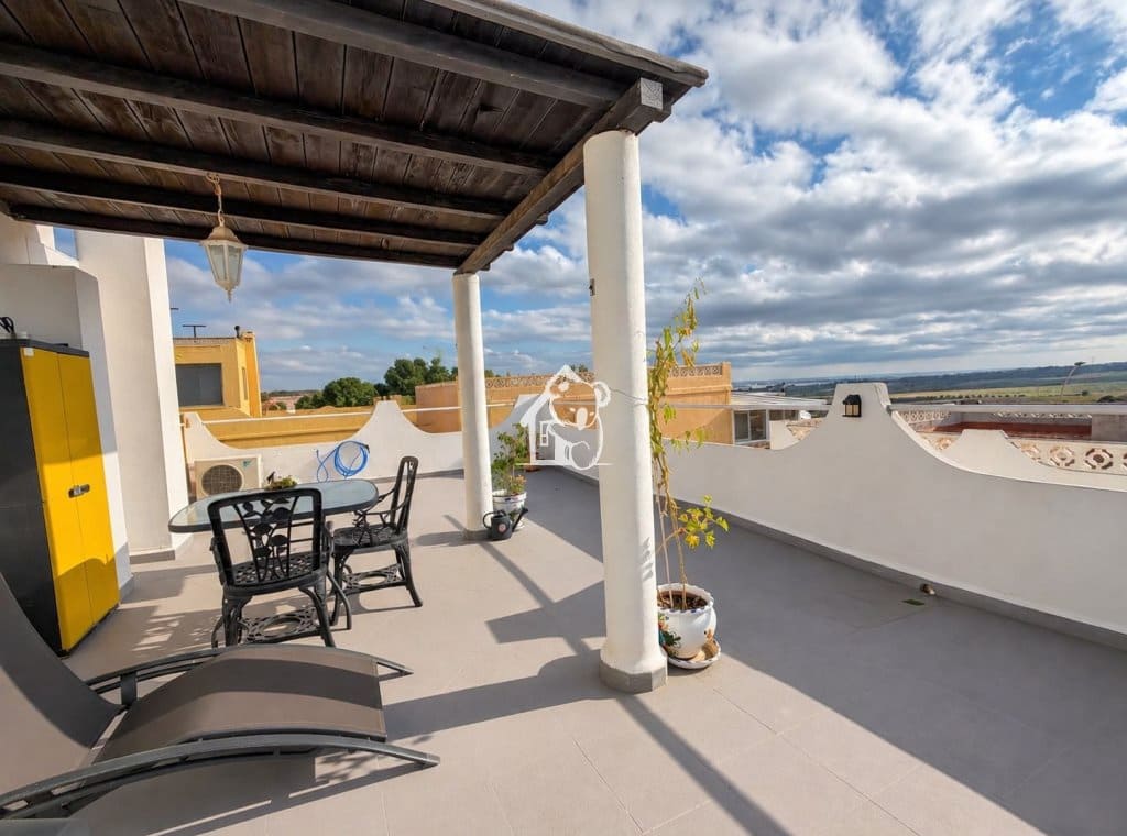 2 soveværelse Byhus til salg i San Miguel de Salinas - € 225.000 (Ref: 10182322)