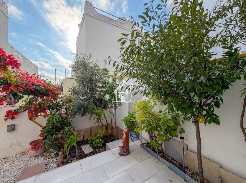 2 soveværelse Byhus til salg i San Miguel de Salinas - € 225.000 (Ref: 10182322)