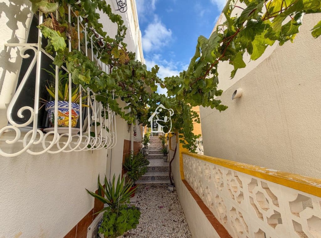 2 soveværelse Byhus til salg i San Miguel de Salinas - € 225.000 (Ref: 10182322)
