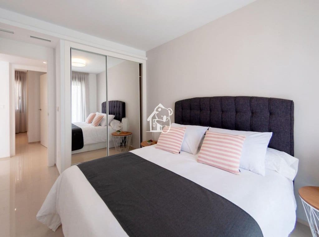 Villa/Maison de 4 chambres à louer à Benijofar avec piscine - 3 000 € (Ref: 10184059)