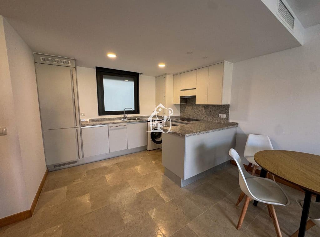 2 quarto Apartamento para arrendar em Orihuela Costa com piscina garagem - 1 100 € (Ref: 10184060)