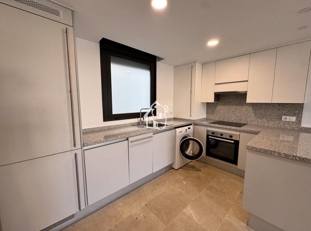2 quarto Apartamento para arrendar em Orihuela Costa com piscina garagem - 1 100 € (Ref: 10184060)