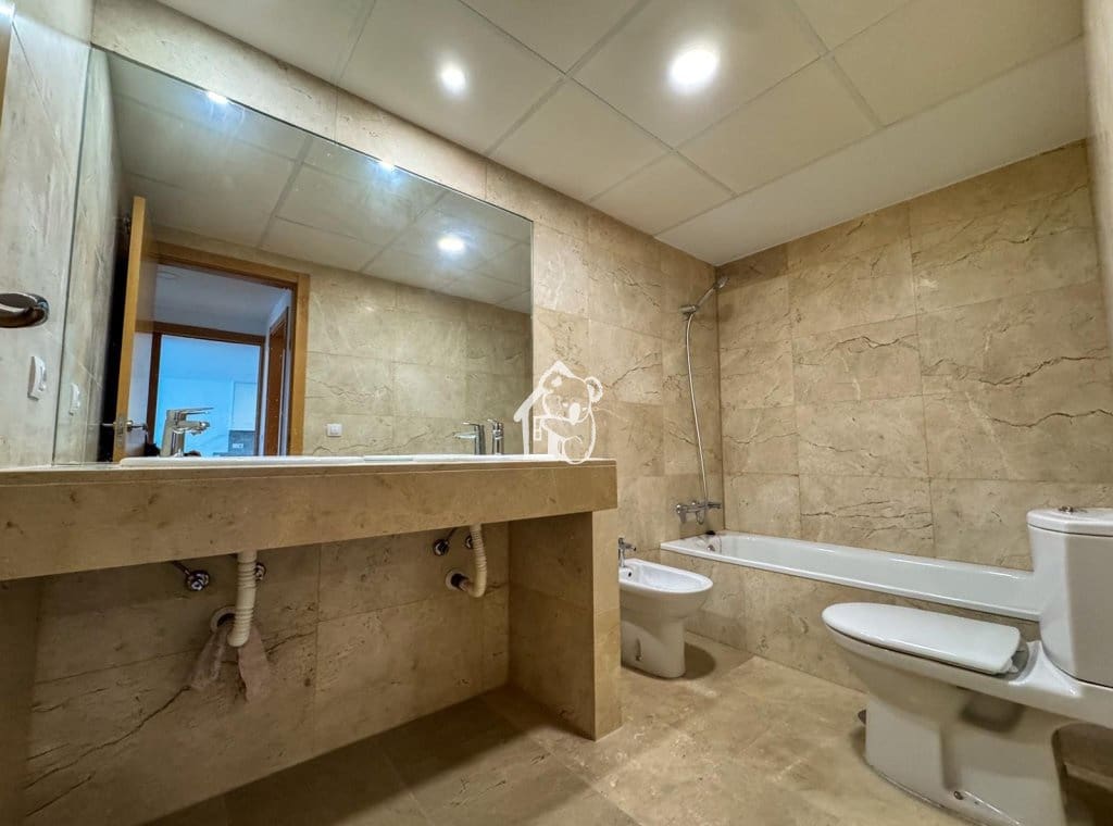 2 quarto Apartamento para arrendar em Orihuela Costa com piscina garagem - 1 100 € (Ref: 10184060)