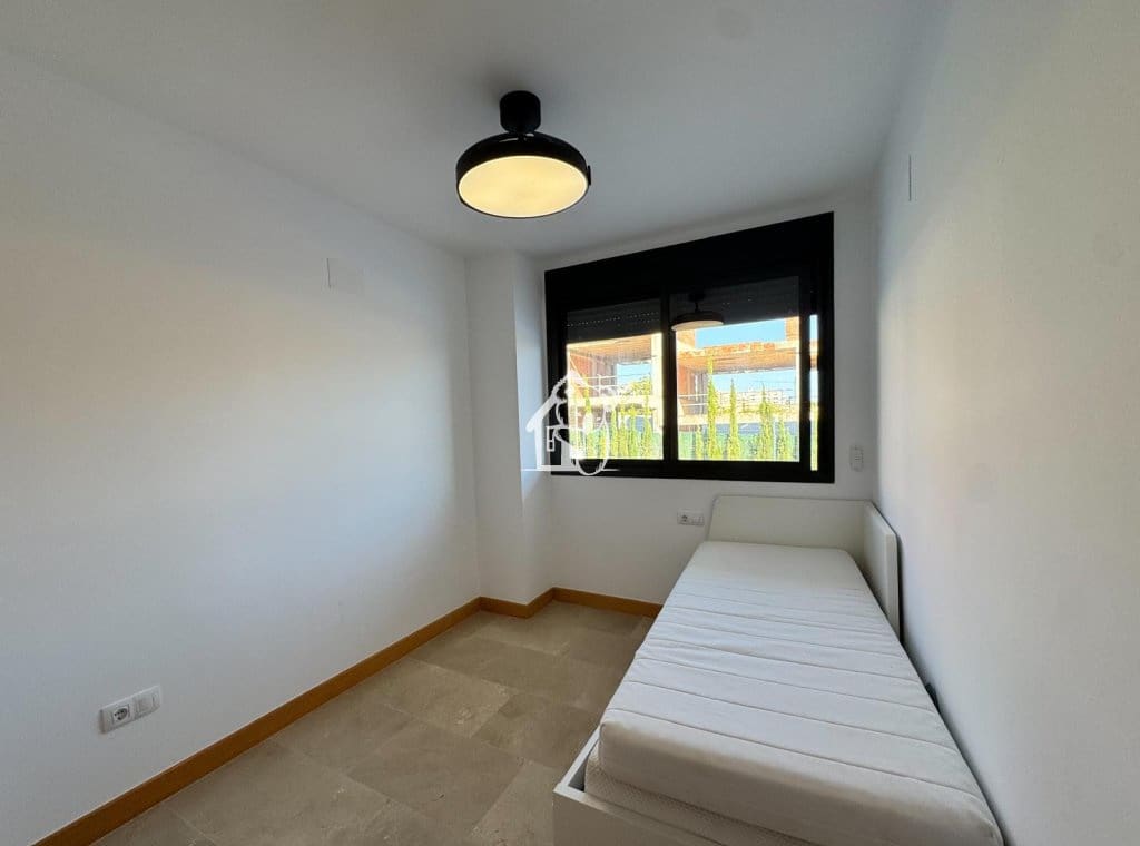 2 quarto Apartamento para arrendar em Orihuela Costa com piscina garagem - 1 100 € (Ref: 10184060)