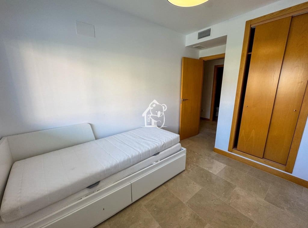 2 quarto Apartamento para arrendar em Orihuela Costa com piscina garagem - 1 100 € (Ref: 10184060)
