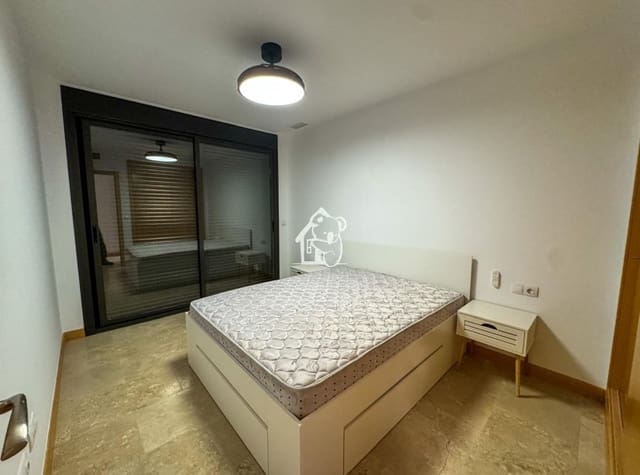 2 quarto Apartamento para arrendar em Las Filipinas com piscina garagem - 1 100 € (Ref: 10184060)