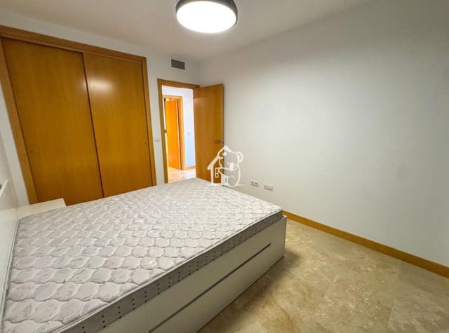 2 quarto Apartamento para arrendar em Las Filipinas com piscina garagem - 1 100 € (Ref: 10184060)