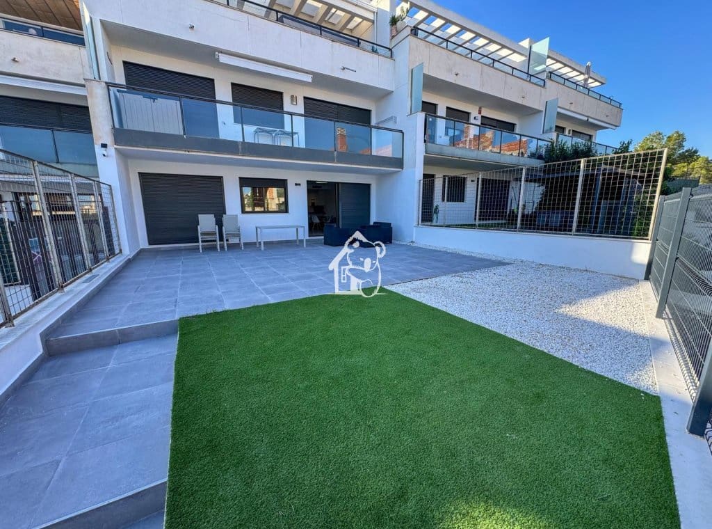 2 quarto Apartamento para arrendar em Orihuela Costa com piscina garagem - 1 100 € (Ref: 10184060)