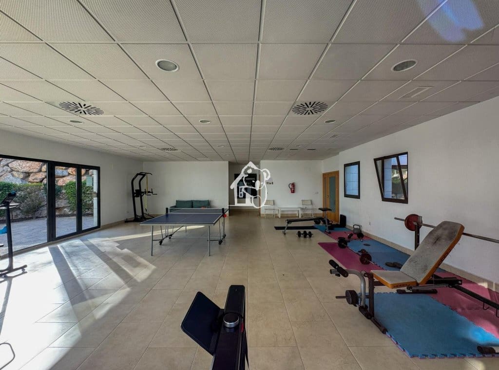 2 quarto Apartamento para arrendar em Orihuela Costa com piscina garagem - 1 100 € (Ref: 10184060)