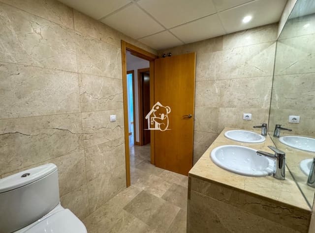 2 quarto Apartamento para arrendar em Las Filipinas com piscina garagem - 1 100 € (Ref: 10184060)