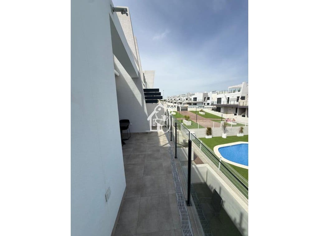 2 soverom Penthouse til leie i San Miguel de Salinas med svømmebasseng - € 1 100 (Ref: 10184061)