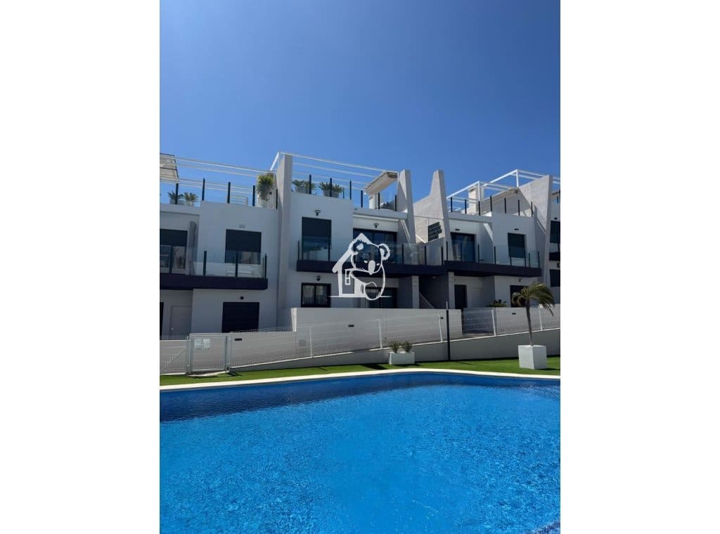 2 soverom Penthouse til leie i San Miguel de Salinas med svømmebasseng - € 1 100 (Ref: 10184061)