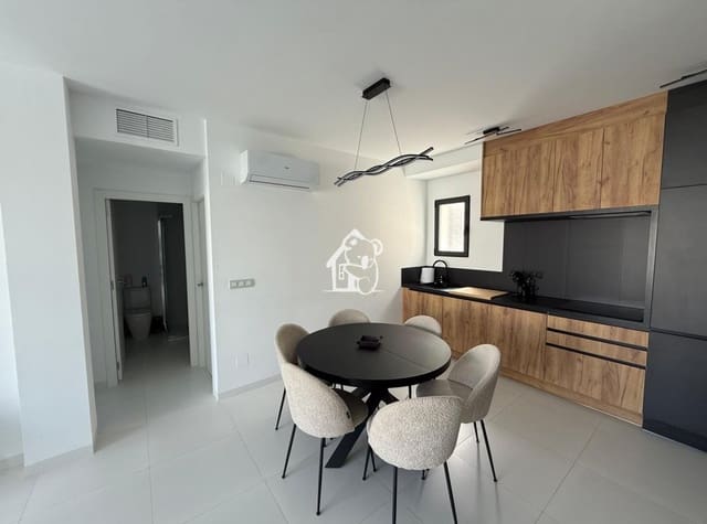 2 soverom Penthouse til leie i San Miguel de Salinas med svømmebasseng - € 1 100 (Ref: 10184061)