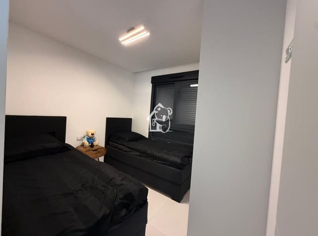 2 soverom Penthouse til leie i San Miguel de Salinas med svømmebasseng - € 1 100 (Ref: 10184061)