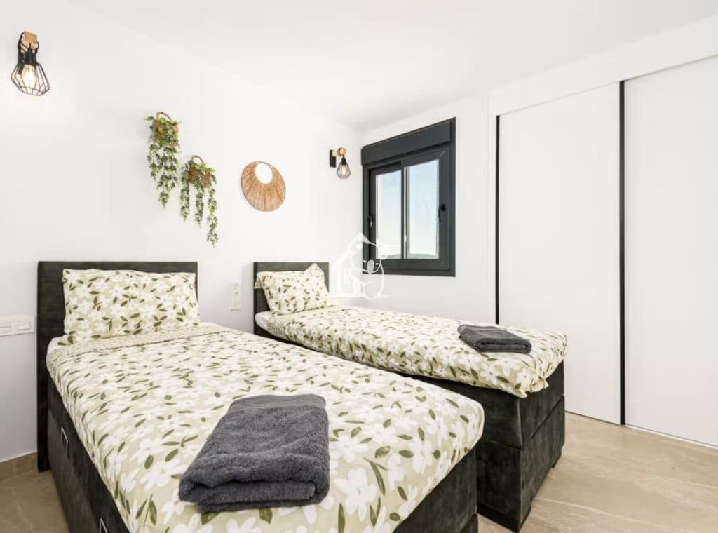 2 soverom Leilighet til leie i Benijofar med svømmebasseng - € 1 100 (Ref: 10184062)