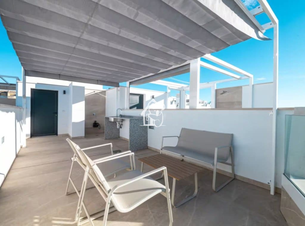 2 soverom Leilighet til leie i Benijofar med svømmebasseng - € 1 100 (Ref: 10184062)
