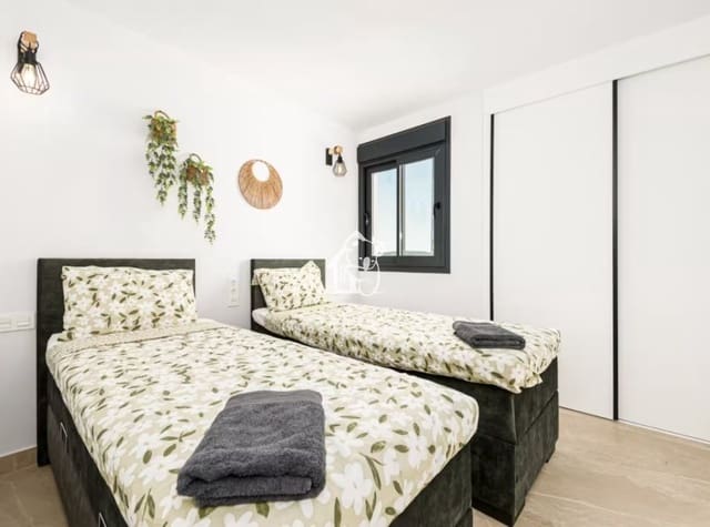 2 soverom Leilighet til leie i Benijófar med svømmebasseng - € 1 100 (Ref: 10184062)