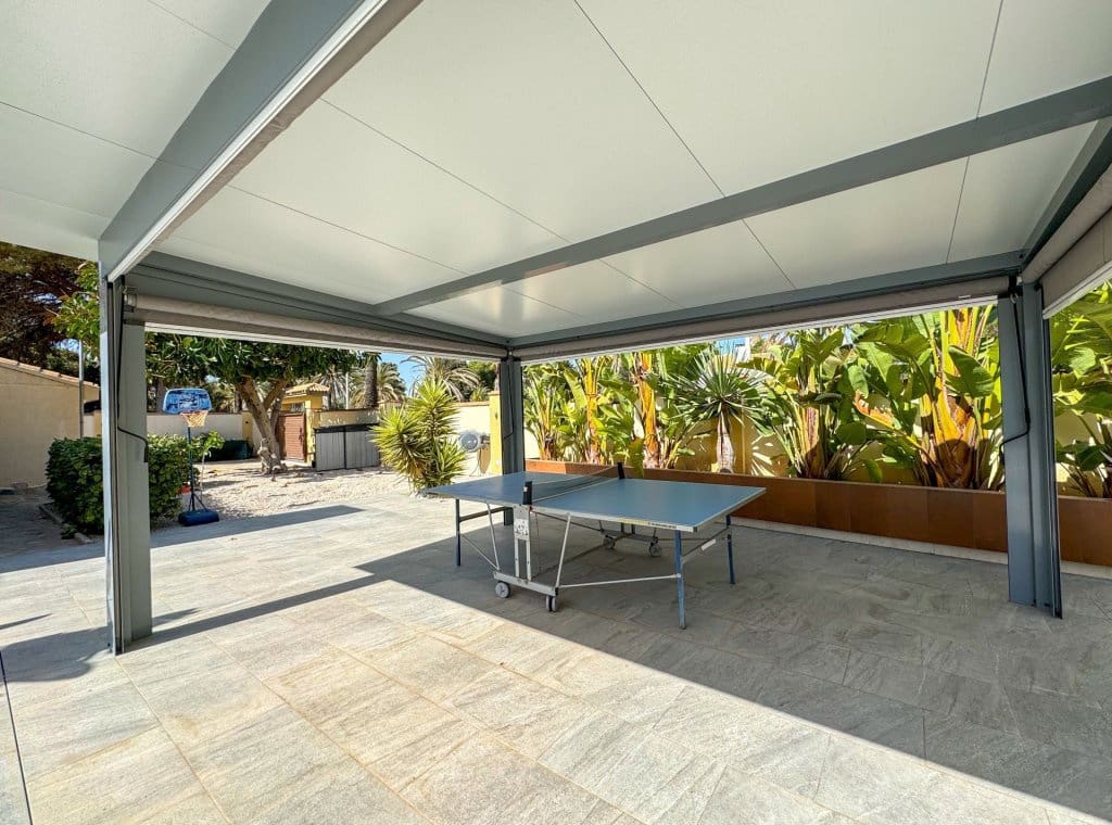 4 soveværelse Villa til leje i Cabo Roig med swimmingpool garage - € 3.500 (Ref: 8215732)