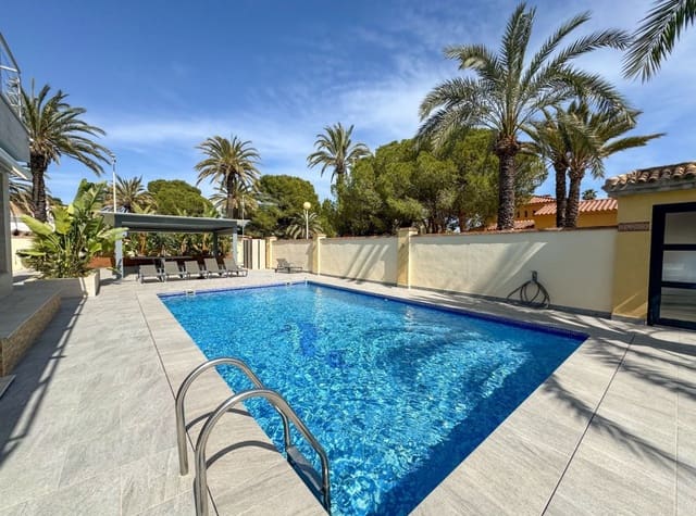 4 sovrum Villa att hyra i Cabo Roig, Orihuela med pool garage - 3 500 € (Ref: 8215732)