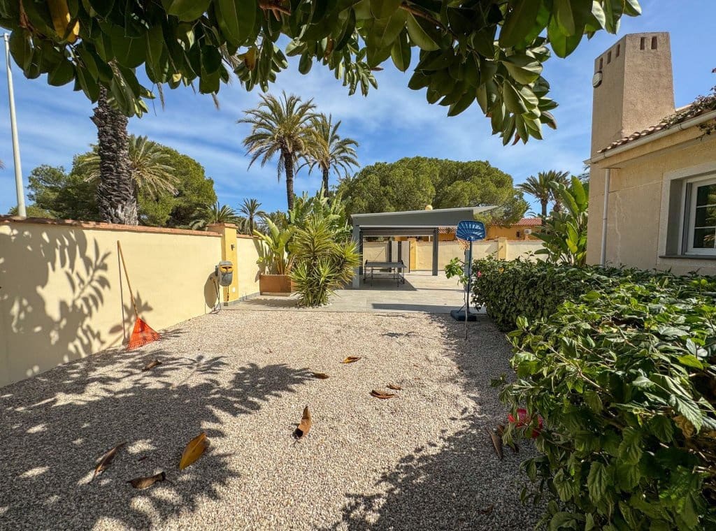 4 soveværelse Villa til leje i Cabo Roig med swimmingpool garage - € 3.500 (Ref: 8215732)