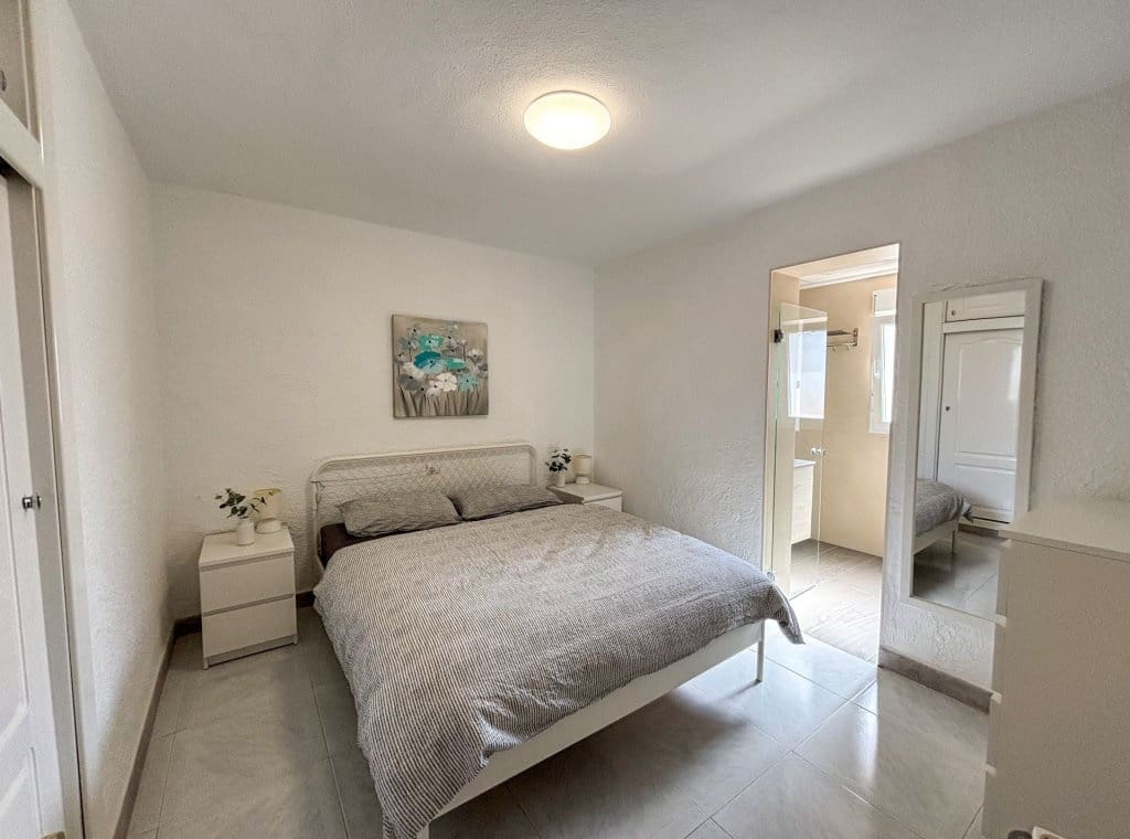 4 soveværelse Villa til leje i Cabo Roig med swimmingpool garage - € 3.500 (Ref: 8215732)