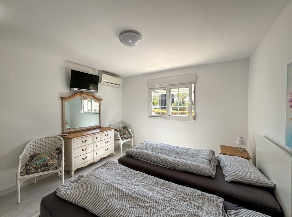 4 soveværelse Villa til leje i Cabo Roig med swimmingpool garage - € 3.500 (Ref: 8215732)