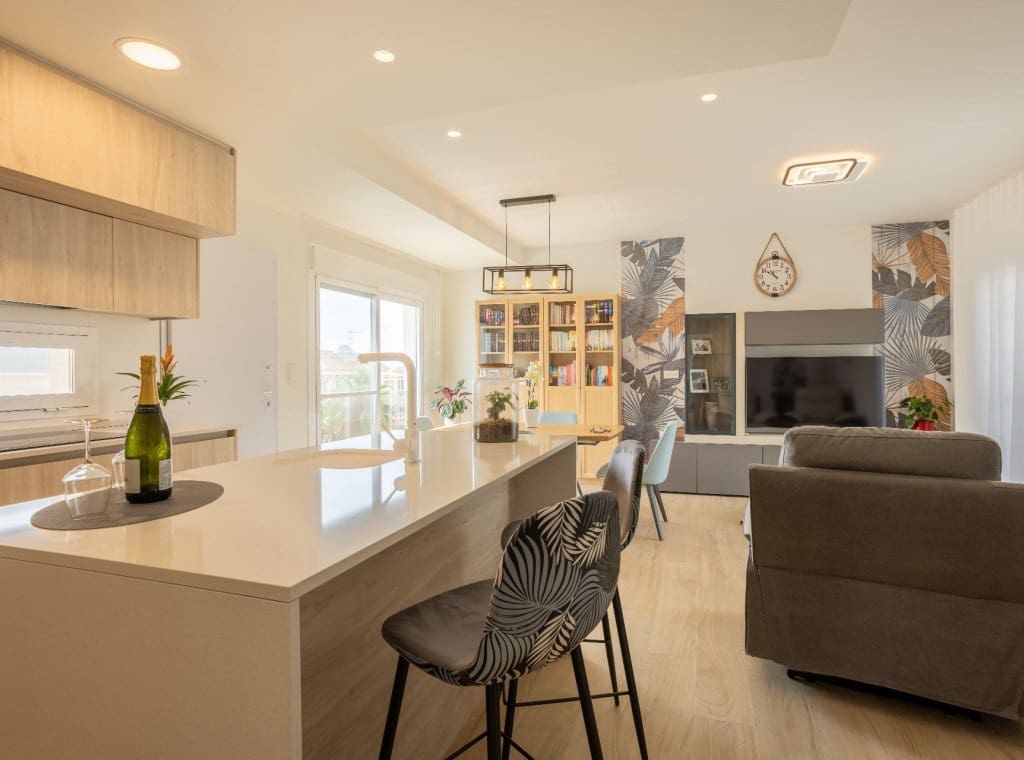 2 soveværelse Penthouse til salg i San Miguel de Salinas med swimmingpool - € 318.000 (Ref: 8372516)