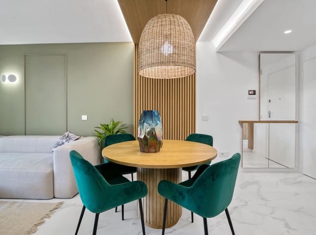 2 chambre Appartement à vendre à Punta Prima, Torrevieja avec piscine - 310 000 € (Ref: 8376808)