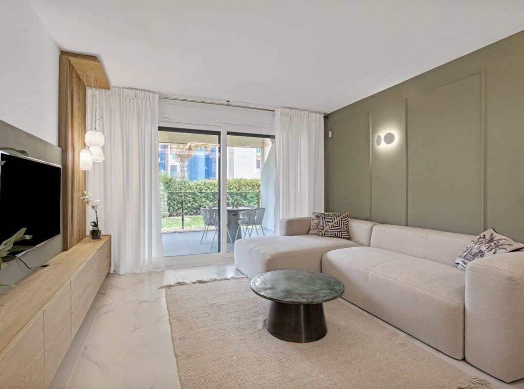 2 chambre Appartement à vendre à Torrevieja avec piscine - 310 000 € (Ref: 8376808)