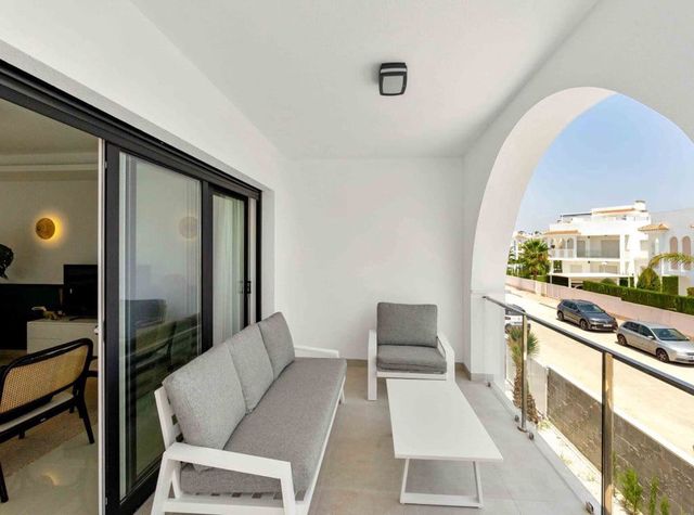 2 camera da letto Attico da affittare in Ciudad Quesada, Rojales con piscina - 1.450 € (Rif: 8417375)