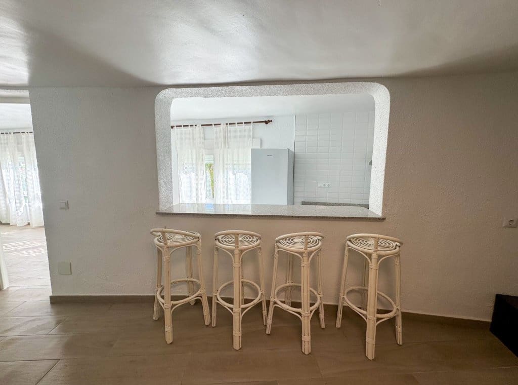 5 soveværelse Villa til leje i Orihuela Costa med swimmingpool - € 4.000 (Ref: 8422870)