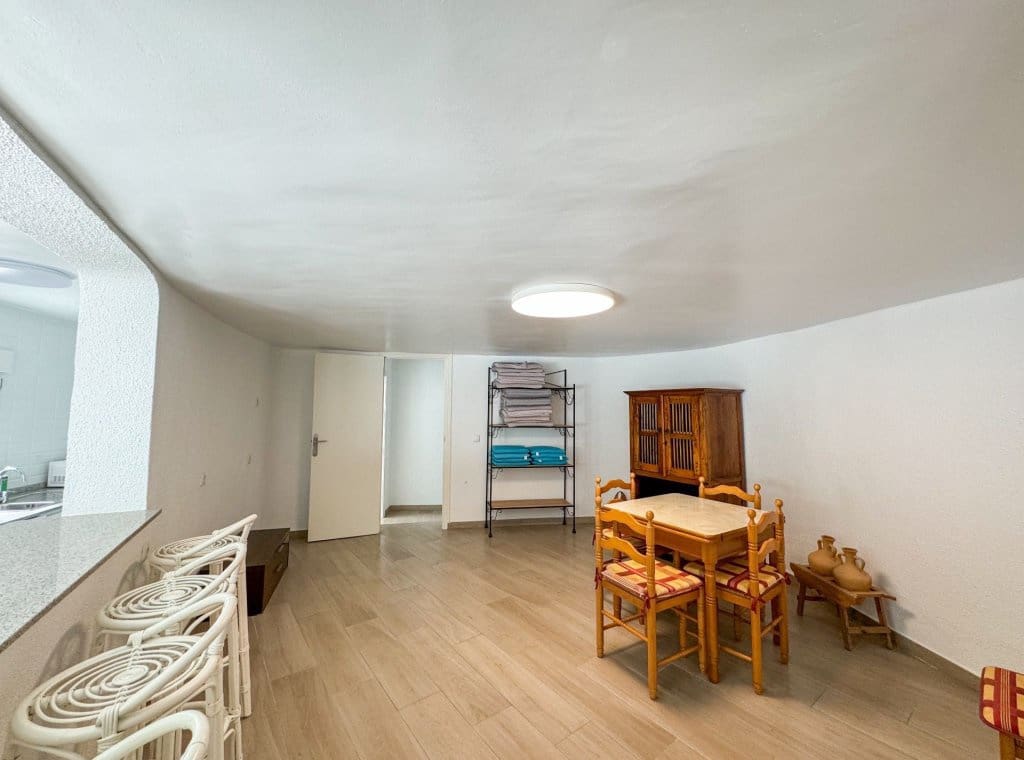 5 soveværelse Villa til leje i Orihuela Costa med swimmingpool - € 4.000 (Ref: 8422870)