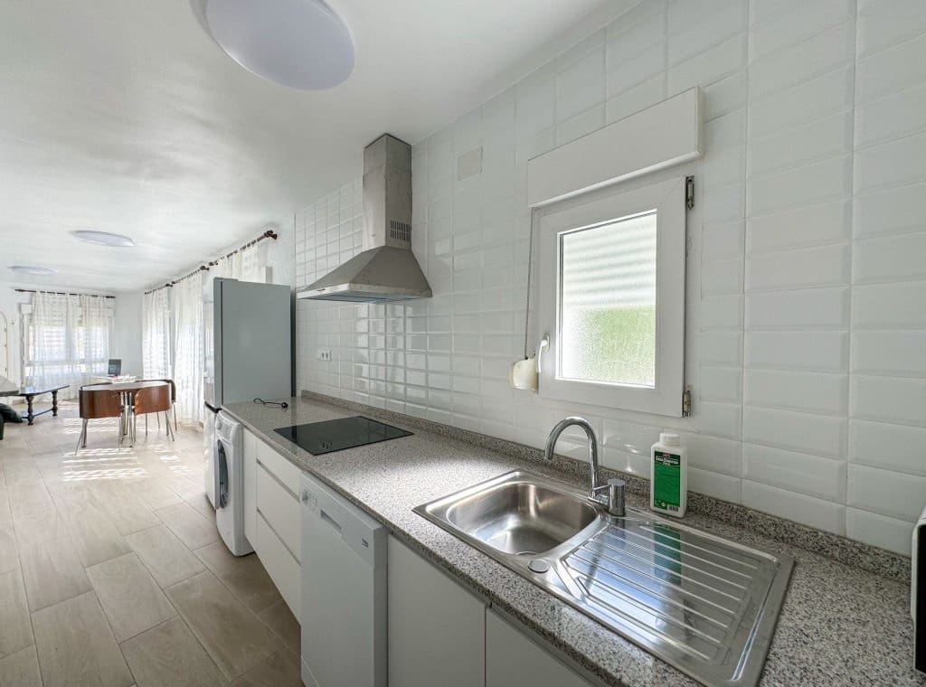 5 soveværelse Villa til leje i Orihuela Costa med swimmingpool - € 4.000 (Ref: 8422870)