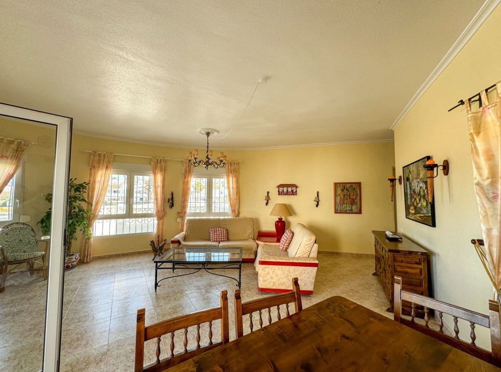 5 soveværelse Villa til leje i Orihuela Costa med swimmingpool - € 4.000 (Ref: 8422870)