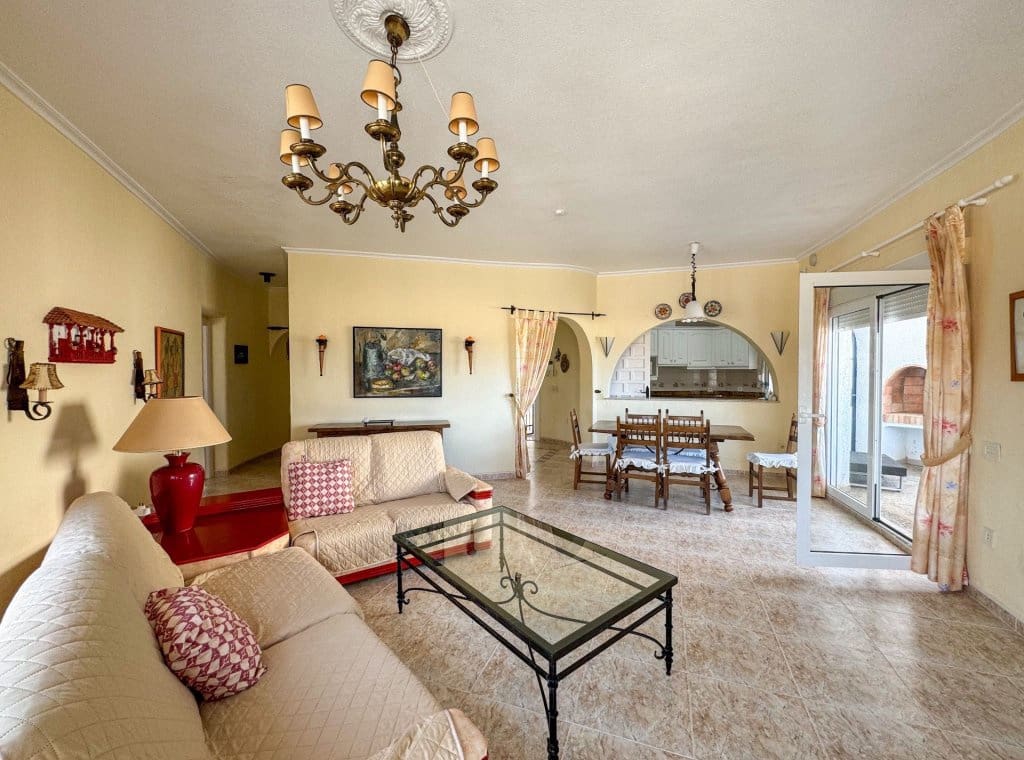 5 soveværelse Villa til leje i Orihuela Costa med swimmingpool - € 4.000 (Ref: 8422870)