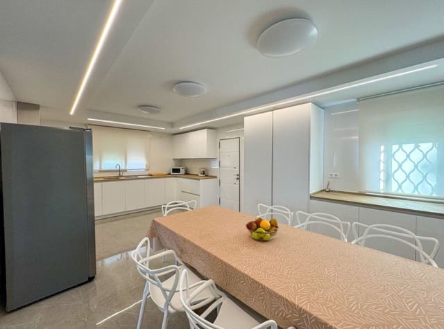 5 camera da letto Villa da affittare in Cabo Roig, Orihuela con piscina - 4.000 € (Rif: 8426042)