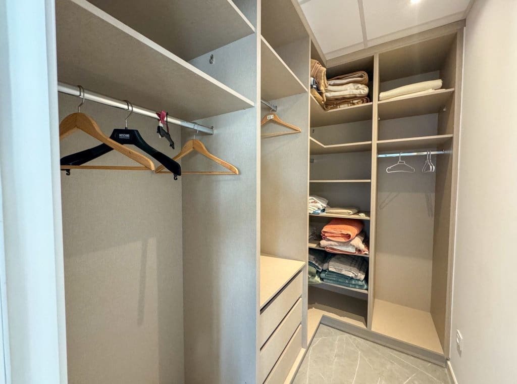 5 bedroom Villa for rent in Orihuela Costa with pool - € 4,000 (Ref: 8426042)