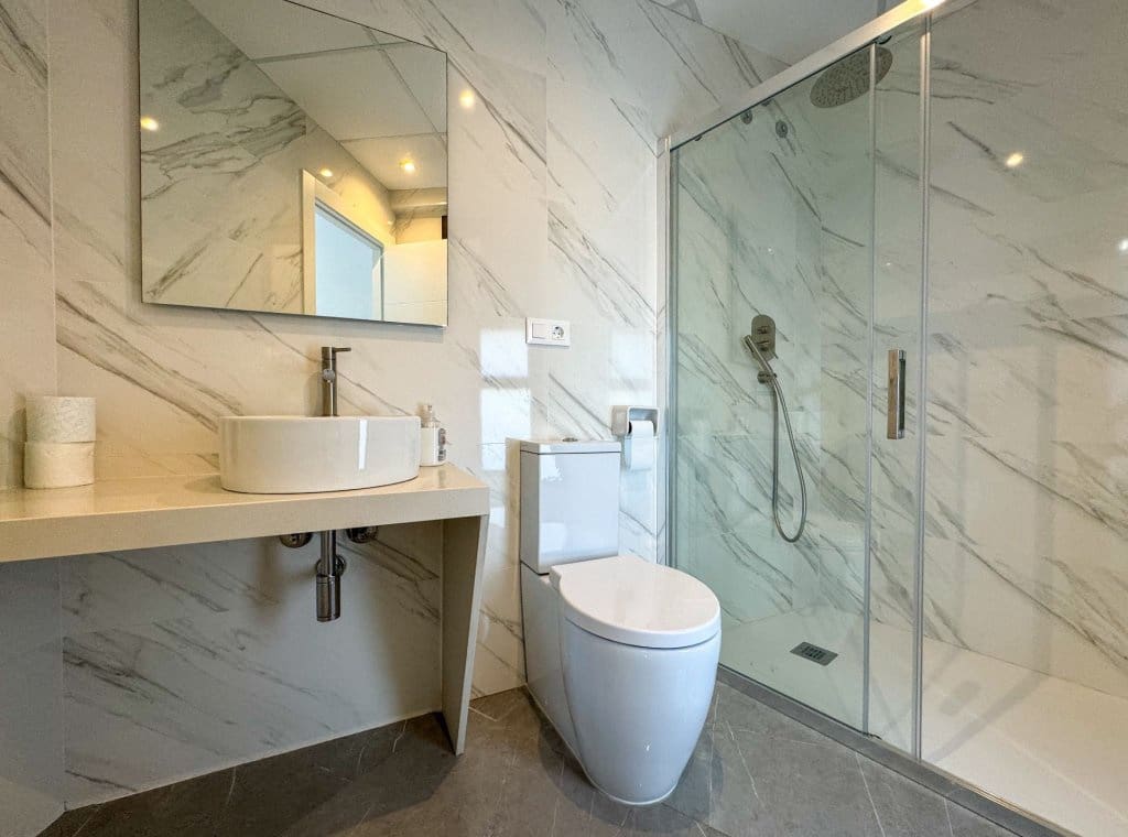 5 bedroom Villa for rent in Orihuela Costa with pool - € 4,000 (Ref: 8426042)