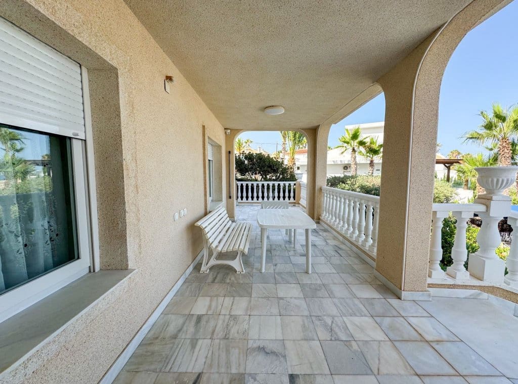 5 bedroom Villa for rent in Orihuela Costa with pool - € 4,000 (Ref: 8426042)