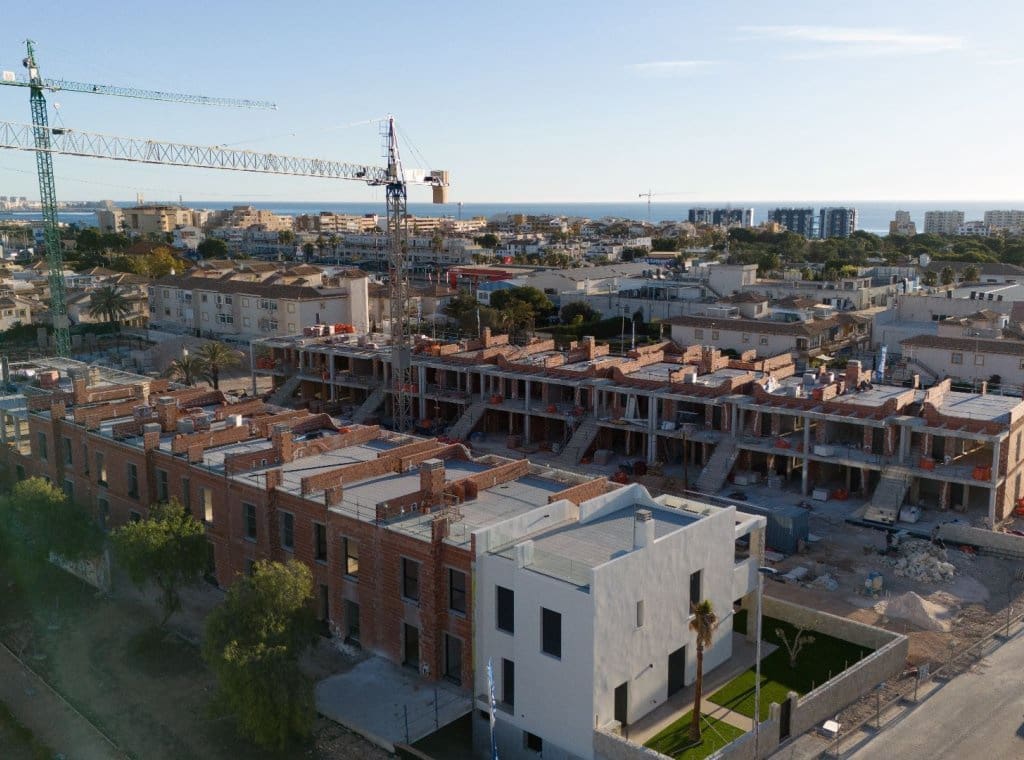 3 chambre Bungalow à vendre à Pilar de la Horadada avec piscine - 295 000 € (Ref: 8434001)