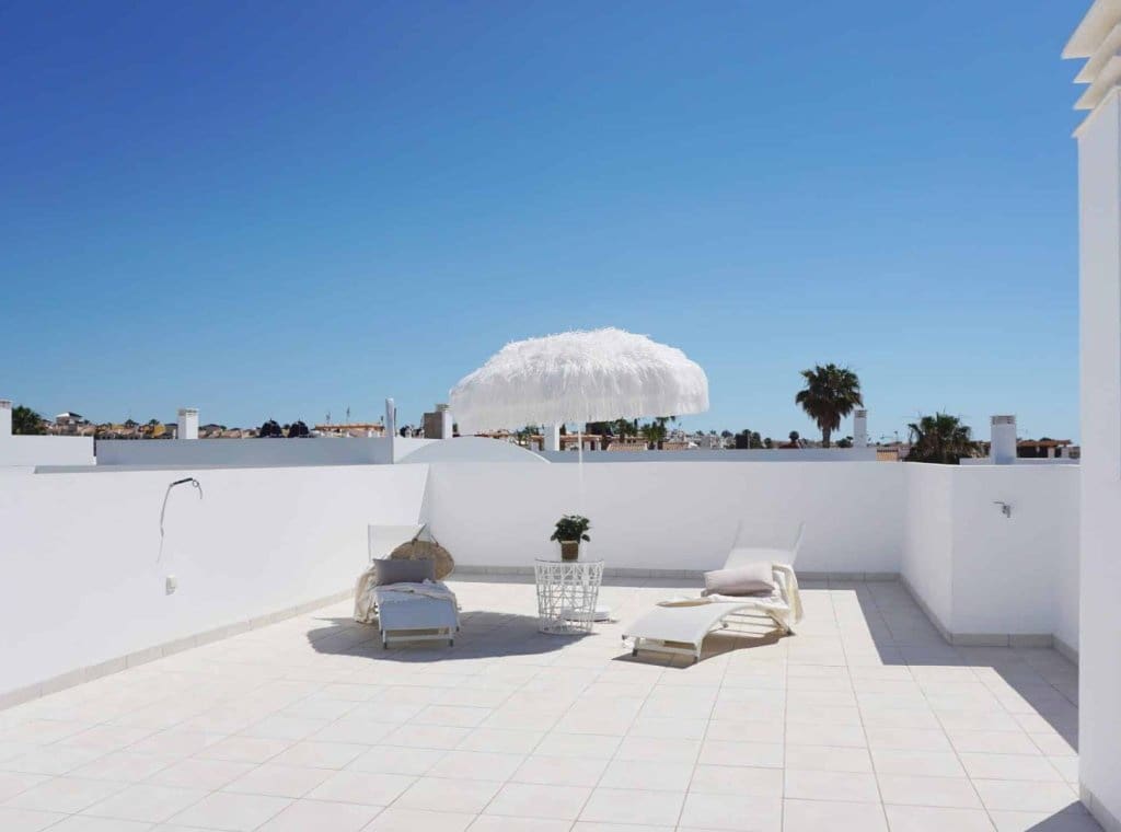 2 bedroom Penthouse for sale in Ciudad Quesada with pool - € 317,000 (Ref: 8490681)