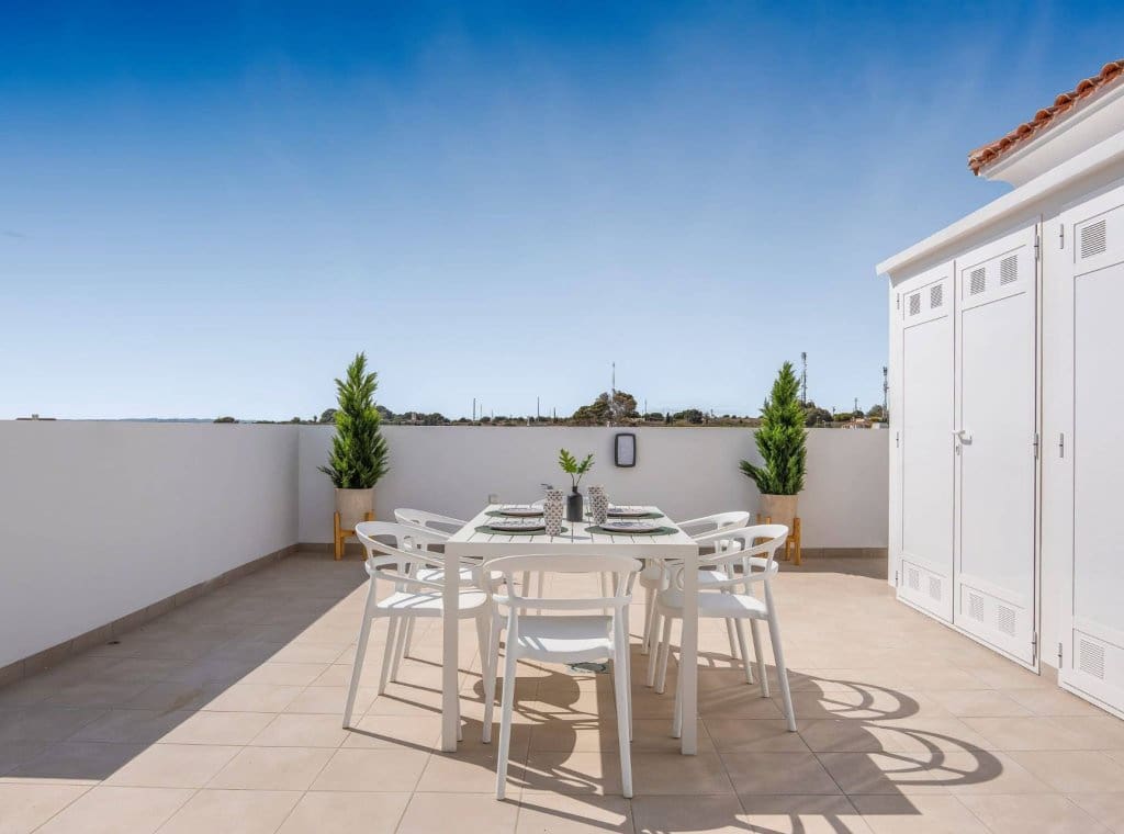 2 bedroom Penthouse for sale in Ciudad Quesada with pool - € 317,000 (Ref: 8490681)